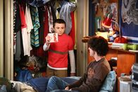 The Middle – Brick Heck (Atticus Shaffer, l.); Axl Heck (Charlie McDermott, r.)