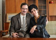 Leberkäseland – Latife (Neda Rahmanian, re.) und Ehemann Burhan (Murathan Muslu, l.) im „Leberkäseland“.