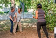9-1-1 Notruf L.A. – (v. l. n. r.) Bobby Nash (Peter Krause); Joanne Kingston (Donzaleigh Abernathy); Athena Grant (Angela Bassett)