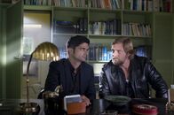 Der letzte Bulle – On left: Andreas Kringge (Maximilian Grill) on right Michael "Mick" Brisgau (Henning Baum)