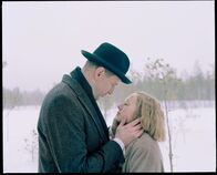 Astrid – Henrik Rafaelsen (Blomberg), Alba August (Astrid).