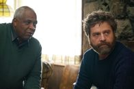 Baskets – Ken (Alex Morris, l.); Chip Baskets (Zach Galifianakis, r.)