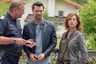 SOKO Kitzbühel – v.li.: Kroisleitner (Ferry Öllinger), Lukas Roither (Jakob Seeböck), Nina Pokorny (Julia Cencig).