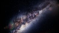 Faszination Weltall – Unsere Heimatgalaxie, die Milchstraße, ist von der Erde aus als Lichtband am Nachthimmel zu sehen. Die Spiralgalaxie besteht aus 400 Milliarden Sternen.