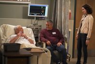 Man with a Plan – (v.l.n.r.) Joe (Stacy Keach); Adam Burns (Matt LeBlanc); Marcy (Kali Rocha)