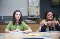 Community – Community Staffel 1 Folge 14 Eifrige Studentinnen: Alison Brie als Annie Edison, Yvette Nicole Brown als Shirley Bennett Copyright: SRF/2009, 2010 Sony Pictures Television Inc.
