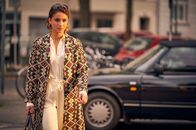 Sugarlove – Claire (Cosima Henman) verdient ihren Lebensunterhalt als Sugarlove.