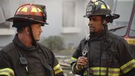 Seattle Firefighters - Die jungen Helden – Boris Kodjoe (Robert Sullivan, re.).