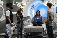 The Flash – (v.l.n.r.) Chester P. Runk (Brandon McKnight); Allegra Garcia (Kayla Compton); Cecile Horton (Danielle Nicolet); Barry Allen (Grant Gustin)