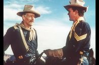 Der Teufelshauptmann – Nathan Brittles (John Wayne, li.) schickt den ausgefuchsten Scout Sergeant Tyree (Ben Johnson, re.) zum Ausspähen der Indianer