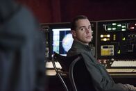 Navy CIS – Gemeinsam mit DEA Agent Luis Mitchell und seinen Kollegen versucht McGee (Sean Murray) einen gefährlichen Drogendealer zu fassen ...