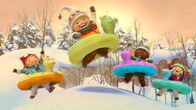 Snowsnaps' Winterspiele – Nele, Sami, Jonas und KiKi (v.l.n.r.) haben viel Spaß im Schnee.