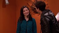 iCarly – Carly Shay (Miranda Cosgrove), Griffin (Drew Roy)