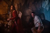The Lost City - Das Geheimnis der verlorenen Stadt – Loretta (Sandra Bullock) und Alan (Channing Tatum) haben die "Quelle der endlosen Tränen" gefunden.