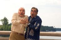Im Dutzend billiger 2 – Tom Baker (Steve Martin, l.); Jimmy Murtaugh (Eugene Levy, r..)