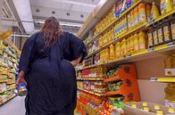 Dick, dicker, fettes Geld – Die Globalisierung hat die Zahl der Übergewichtigen stark angehoben.