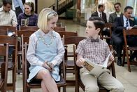 Young Sheldon – Paige (Mckenna Grace, l.); Sheldon (Iain Armitage, r.)