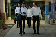 Party Down – (v.l.n.r.) Roman DeBeers (Martin Starr); Sackson (Tyrel Jackson Williams); Lucy Dang (Zoë Chao); Kyle Bradway (Ryan Hansen)