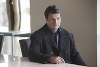 Castle – Was kann Castle (Nathan Fillion) seinem Vater noch glauben? Die Situation ist mehr als verzwickt ...