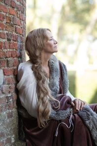 The White Queen – Ihre spirituellen Kräfte sollen Jacquetta Woodvilles (Janet McTeer) Tochter helfen, Gerechtigkeit zu erfahren ...