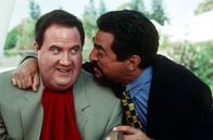 Stephen Kings Thinner - Der Fluch – Richie Ginelli (Joe Mantegna) rechts im Bild, Billy Halleck (Robert John Burke) links im Bild.