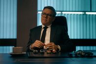 Breaking Even – Lindemann (Justus von Dohnányi) steht vor einer schwierigen Entscheidung.