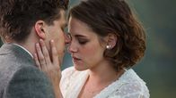 Café Society – Café Society Eine Amour fou: Jesse Eisenberg als Bobby, Kristen Stewart als Vonnie. Copyright: SRF/Gravier Productions