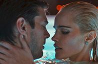 Mord im Loft – Der Architekt und Frauenheld Vincent (Karl Urban) beginnt eine Affäre mit der verführerischen Sarah (Isabel Lucas).