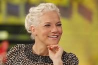 Zimmer frei! – WDR Fernsehen ZIMMER FREI!, "Prominente suchen ein Zuhause: Ina Müller" Uhr. Gast in der WDR-WG: Ina Müller, Moderatorin und Sängerin.