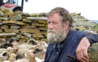 Golfstrom - Der große Fluss im Meer – Kevin Woodbridge züchtet auf den Orkney Inseln im Norden Schottlands Schafe, die sich von Seetang ernähren.