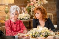 Young Sheldon – Annie Potts (Constance 'Meemaw' Tucker), Reba McEntire (June).