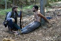 It Comes at Night – Paul (Joel Edgerton, l.); Will (Christopher Abbott, r.)
