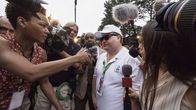 Der Fall Richard Jewell – Plötzlich Held und Medienstar: Paul Walter Hauser (mit Mütze) als Richard Jewell mit unidentifizierten Nebendarstellern