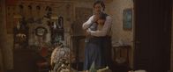 Theodosia – Unerwartete Unterstützung für Theo (Eloise Little) - ihr Vater Alistair (Rik Young) möchte ihr helfen, ohne Wenn und Aber.