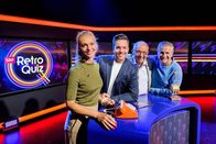 SRF Retro Quiz – L-R: Annette Fetscherin, Moderator Sven Epiney, Beni Thurnheer, René Rindlisbacher im SRF Retro Quiz