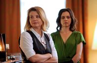 Hotel Heidelberg – ARD Degeto HOTEL HEIDELBERG - KINDER, KINDER! Uhr im ERSTEN. Tilda (Annika Kuhl) will Annette (Annette Frier) und Ingolf gegeneinander ausspielen.