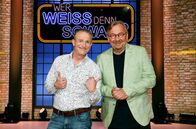 Wer weiß denn sowas? – moderator Bernd Stelter (r.).