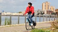 Trauminseln – Die Stadt Cagliari hat in den letzten Jahren viel für den Ausbau von Radwegen getan. Vor allem, um die Mobilität mit dem Rad zu fördern.