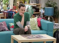 The Big Bang Theory – Ist mit Penny als Schnitzeljagd-Partner nicht zufrieden: Sheldon (Jim Parsons) ...
