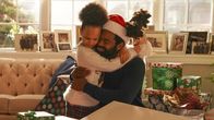 For Life – Jasmine Wallace (Klein Walker) und Aaron Wallace (Nicholas Pinnock)