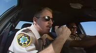 Reno 911! – Deputy James Garcia (Carlos Alazraqui, l.)