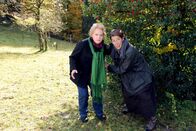 Vier Frauen und ein Todesfall – (v.li.) Brigitte Kren (Maria), Adele Neuhauser (Julie).