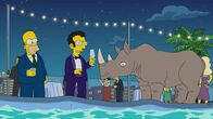 Die Simpsons – "Die Simpsons", "Bitte lächeln!." Als Marges alter Verehrer Artie Ziff die Simpsons zu seiner Hochzeit einlädt, gehen sie nur widerwillig zu dem Fest. Noch gut ist Marge und Homer in Erinnerung, wie Artie versucht hat, einen Keil zwischen sie zu treiben. Ihr Unbehagen nimmt noch zu, als sich herausstellt, dass Arties zukünftige Braut ein Klon von Marge ist. Unterdessen zaubert eine neue Zahnspange ein Dauerlächeln in Lisas Gesicht. Prompt schnellen ihre Beliebtheitswerte an der Schule rasant in die Höhe.