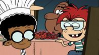 Willkommen bei den Louds – Vorne, l-r: Clyde, Zach