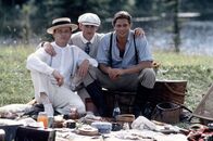Legenden der Leidenschaft – Die Ludlow-Brüder Alfred (Aidan Quinn), Samuel (Henry Thomas) und Tristan (Brad Pitt) führen ein unbeschwertes Leben in Montana.