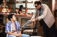 Seinfeld – Michael Richards als Cosmo Kramer und ein Junge.
