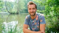 alpha-expedition: Wunderschön! – Auf seiner Radtour durch den Naturpark Maas-Schwalm-Nette findet Daniel Aßmann an den Flüssen, Seen und Bächen viele schöne Stellen für eine Pause.