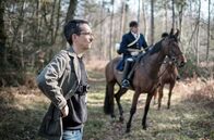 Re: – Stanislas Broniszewski ist mit der Hetzjagd in den Wäldern von Compiègne aufgewachsen. Seit sechs Jahren kämpft der 38-Jährige gegen die Hetzjagd.