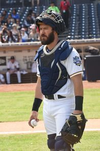 Pitch – Mike Lawson (Mark-Paul Gosselaar