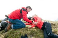 Der Bergdoktor – Hans Sigl (Dr. Martin Gruber), Teresa Weißbach (Cora Rudolf) .